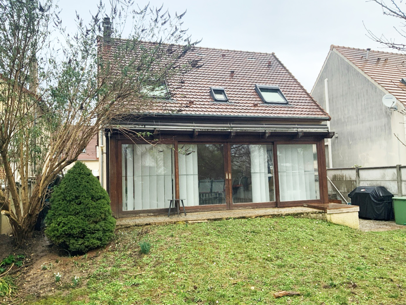 Véranda avant rénovation WEISZ