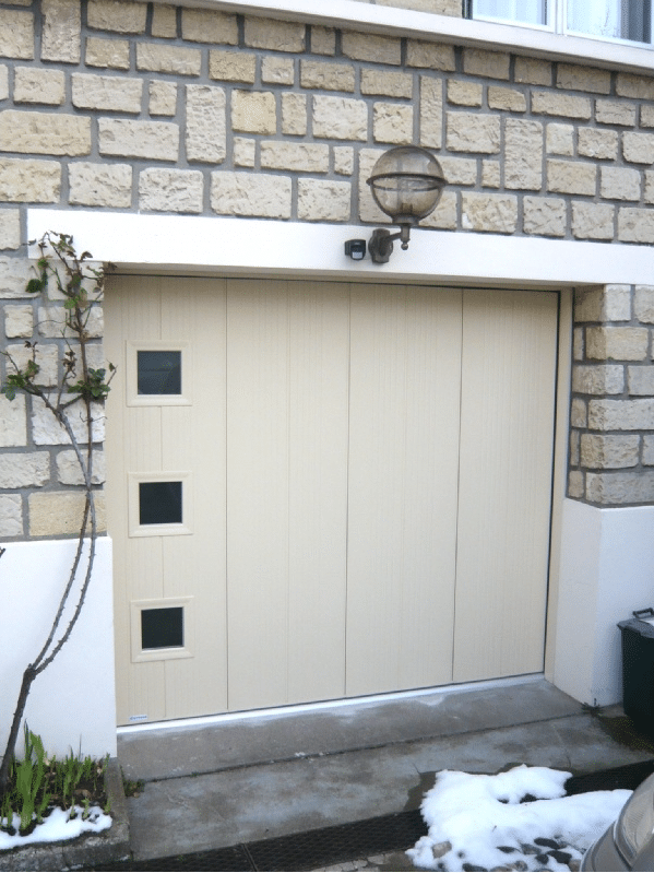Porte de garage coulissante