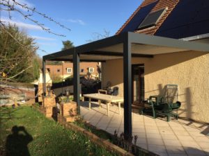 Installation d'une pergola à Forges les Bains 91 Essonne _Weisz.jpg