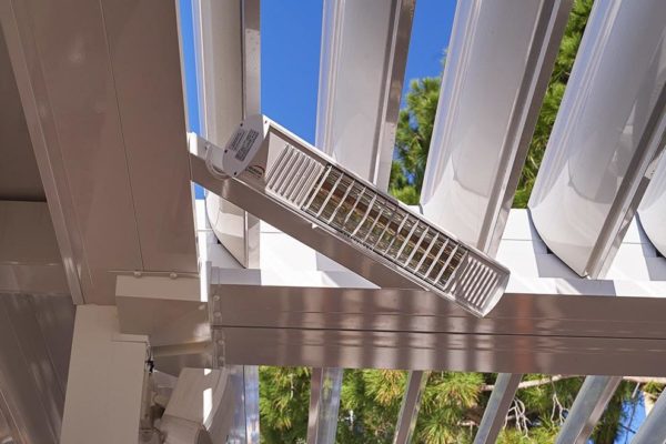 Option chauffage pour pergola bioclimatique - Weisz Paris