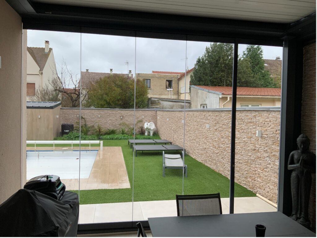 Installation pergola bioclimatique sur terrasse - Chassis pliant coulissant - Morangis - Essonne